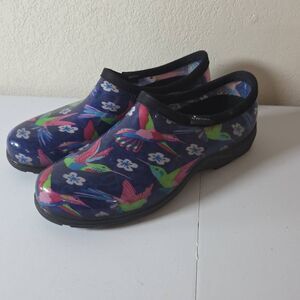 Sloggers Women's Hummingbird Waterproof Rain And Garden Clogs Shoes Blue Pink 10